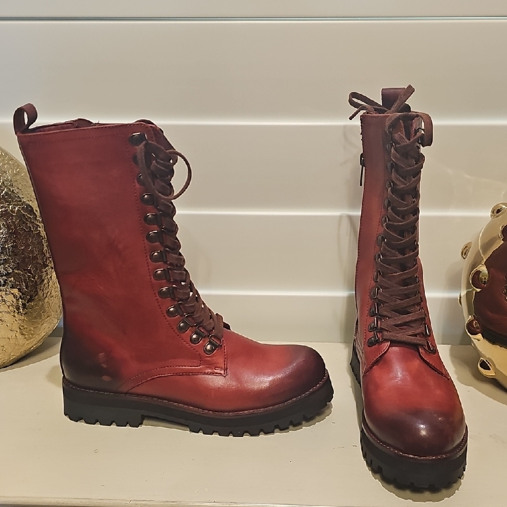 New Women's Lace-Up Red Leather Combat Boots
